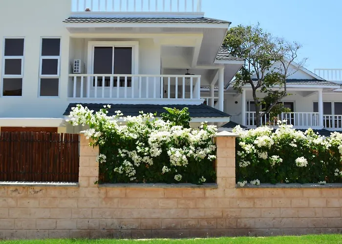Fiorella Beach House, Diani Beach